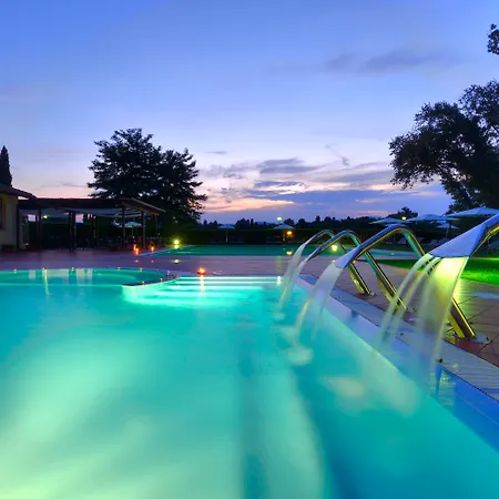 Unahotels Poggio Dei Medici Toscana-2